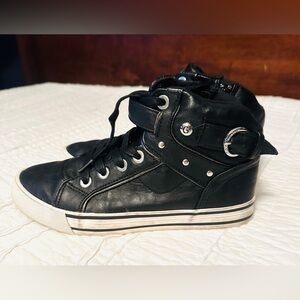 G By Guess Black Studded Lace & Side Zip High Top Sneakers GGOlicia Women Sz 7